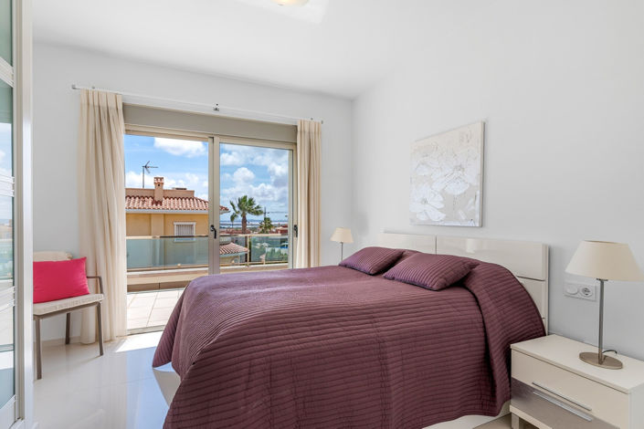 Image No.24-4 Bed Villa for sale