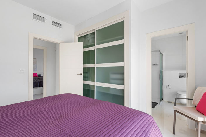 Image No.26-4 Bed Villa for sale