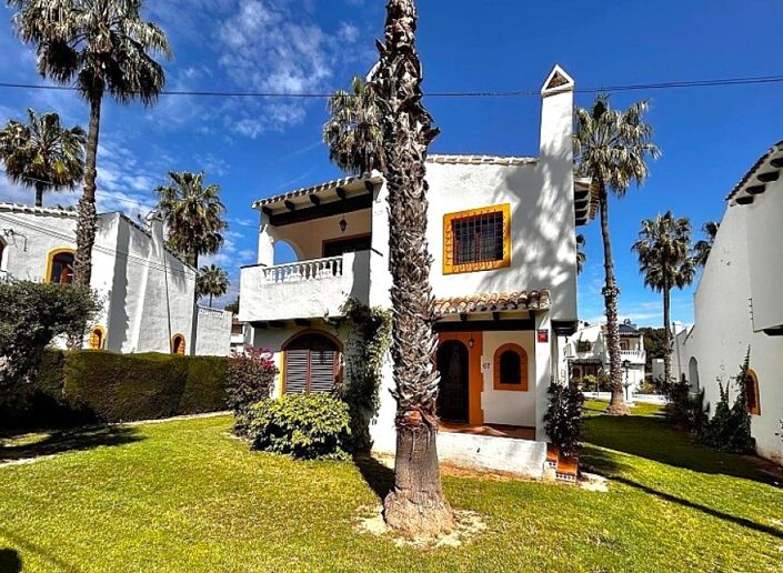 Image No.1-3 Bed Villa for sale
