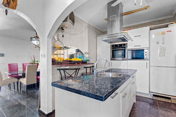 Image No.24-4 Bed Villa for sale