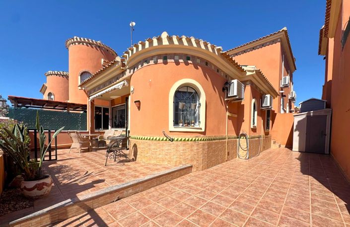 Image No.1-2 Bed Villa for sale