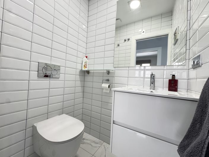 Image No.10-4 Bed Villa for sale