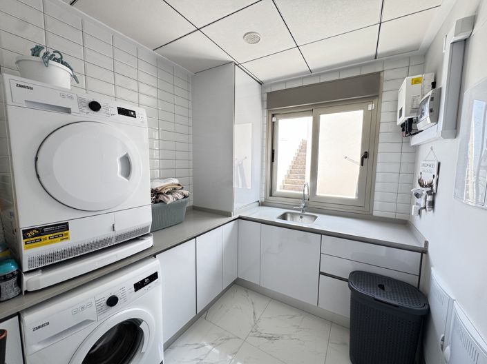 Image No.7-4 Bed Villa for sale