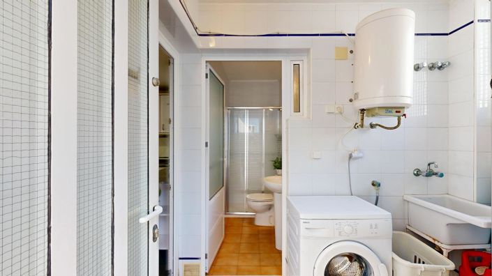 Image No.24-2 Bed Apartment for sale