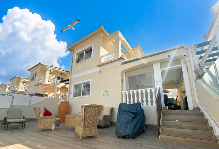 Image No.1-3 Bed Villa for sale