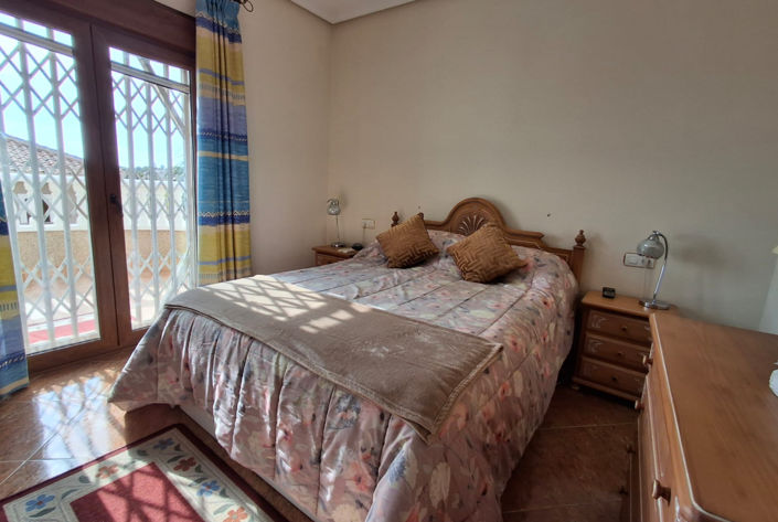 Image No.15-3 Bed Villa for sale