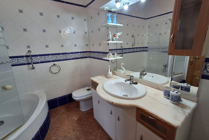 Image No.19-3 Bed Villa for sale