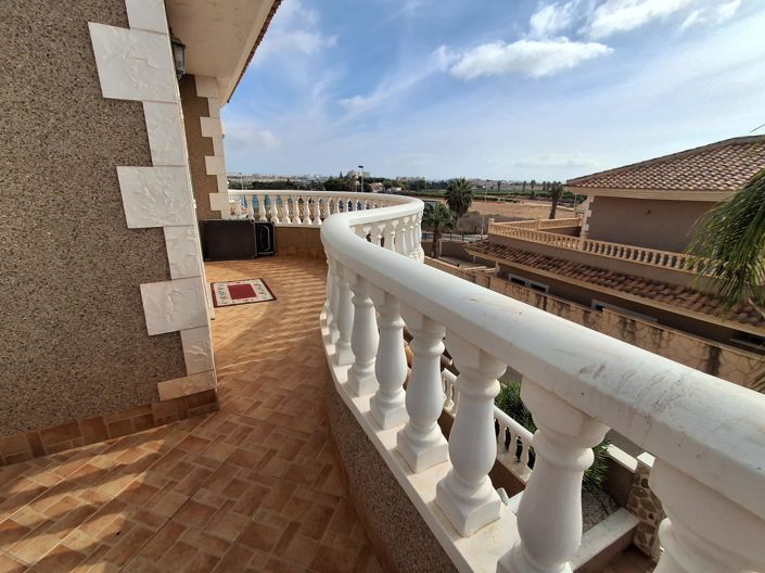 Image No.32-3 Bed Villa for sale