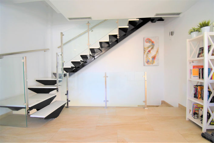 Image No.18-3 Bed Villa for sale