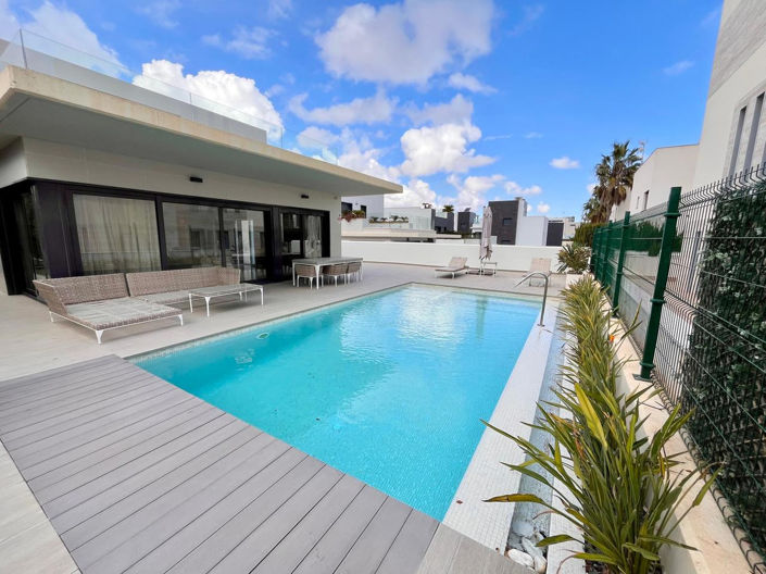 Image No.36-4 Bed Villa for sale