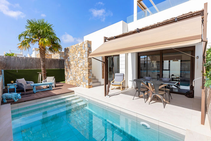 Image No.1-2 Bed Villa for sale