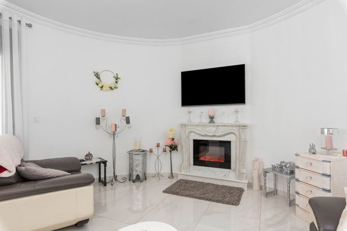 Image No.11-3 Bed Villa for sale