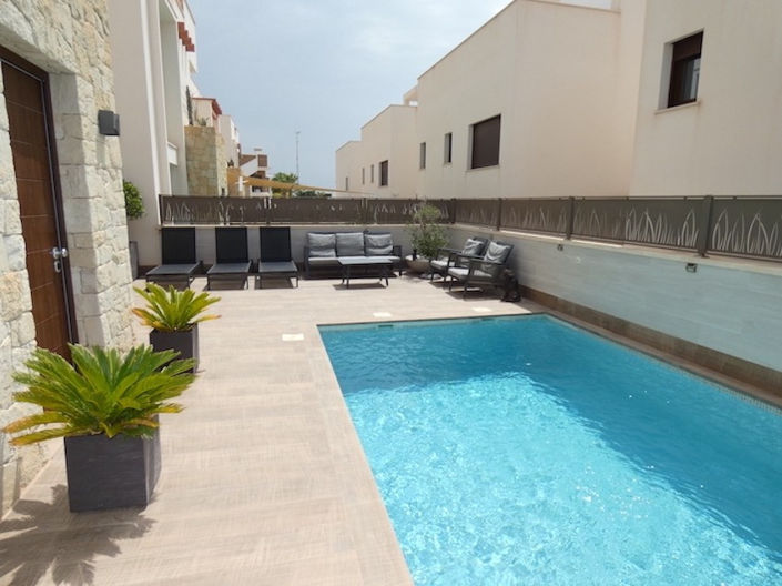 Image No.5-3 Bed Villa for sale