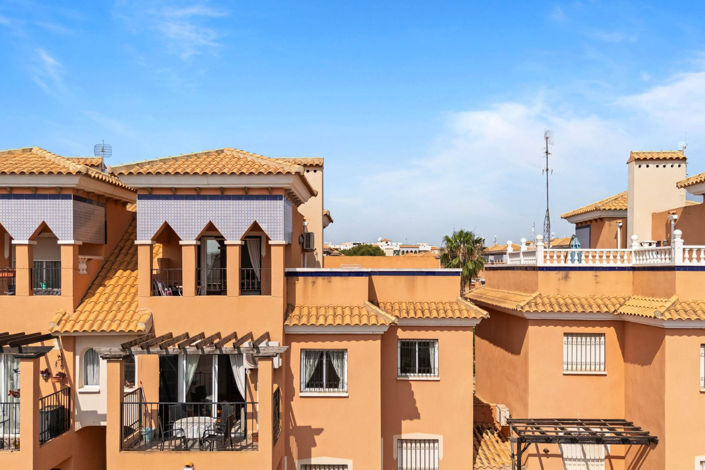 Image No.1-3 Bed Penthouse for sale