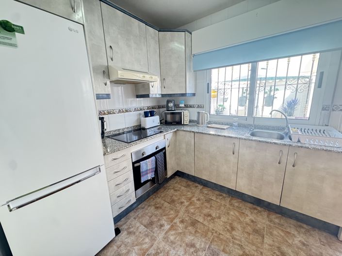 Image No.9-3 Bed Townhouse for sale