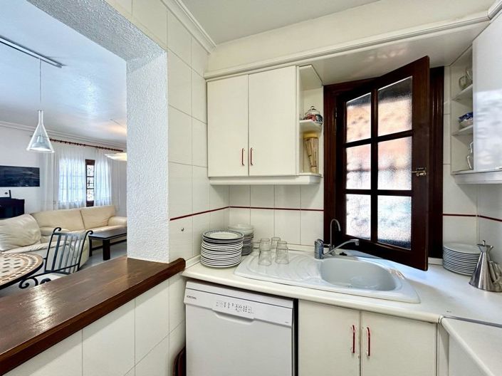 Image No.9-4 Bed Villa for sale