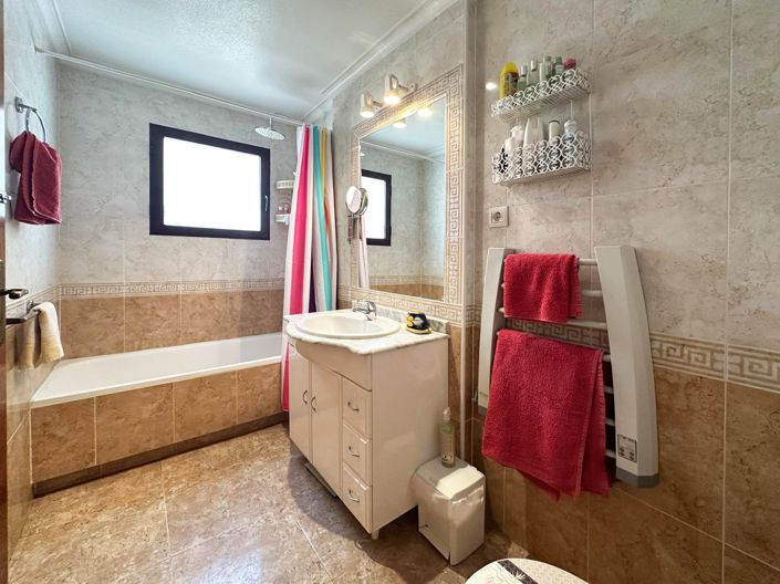 Image No.16-2 Bed Apartment for sale