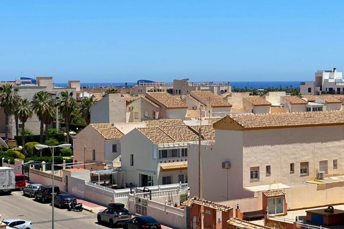 Image No.25-2 Bed Apartment for sale