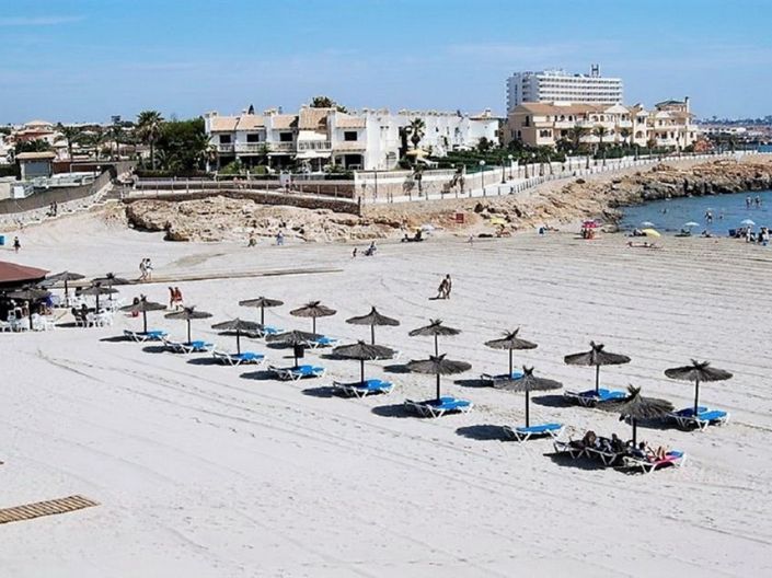 Image No.10-3 Bed Villa for sale