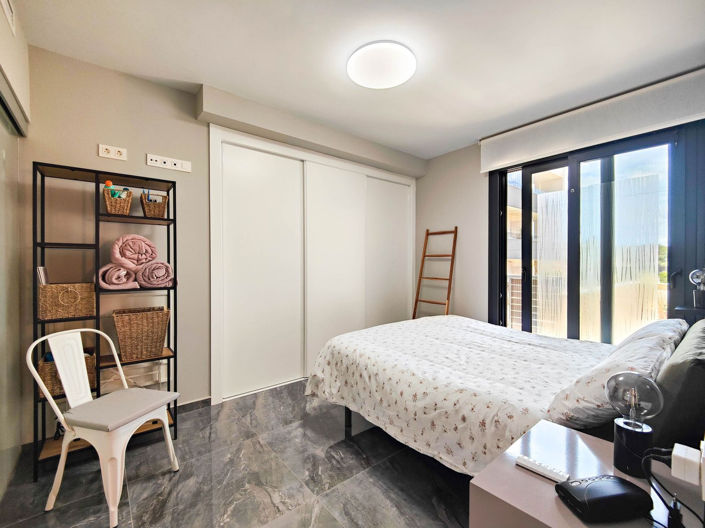 Image No.30-2 Bed Apartment for sale