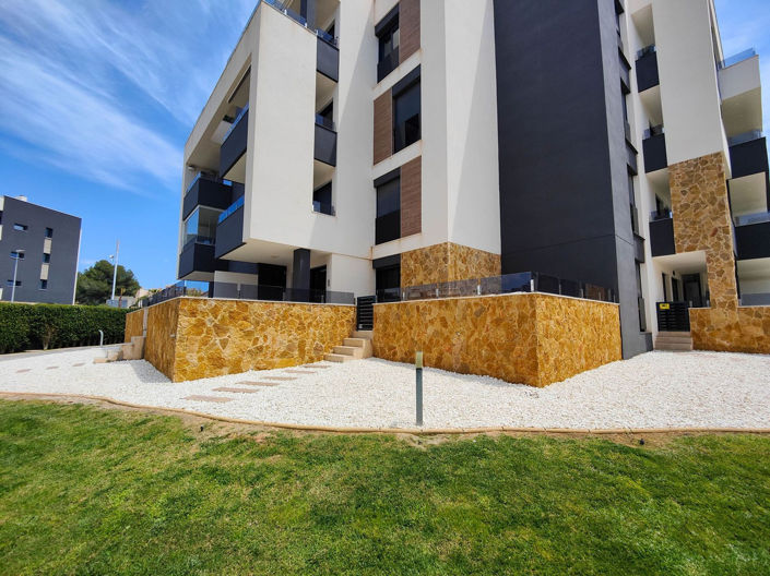 Image No.33-2 Bed Apartment for sale