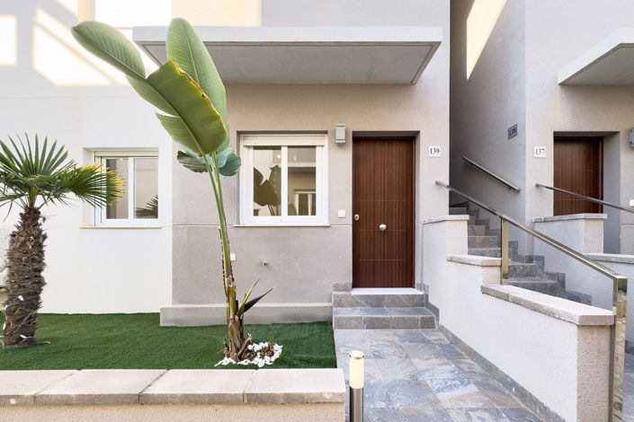 Image No.3-3 Bed Apartment for sale