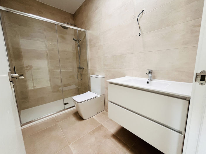 Image No.6-3 Bed Townhouse for sale