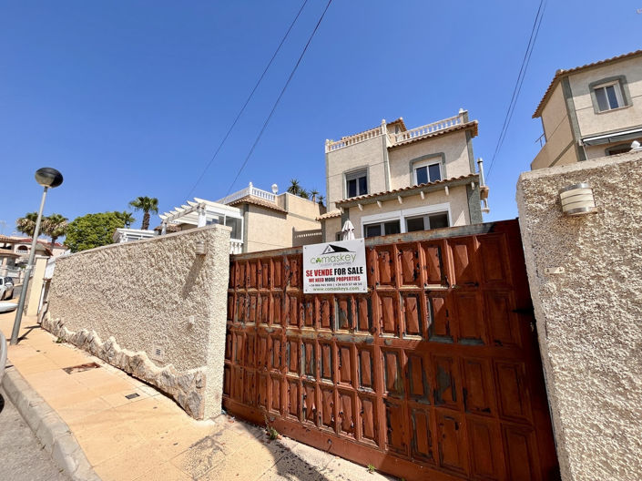 Image No.4-Villa de 4 chambres à vendre à Villamartin