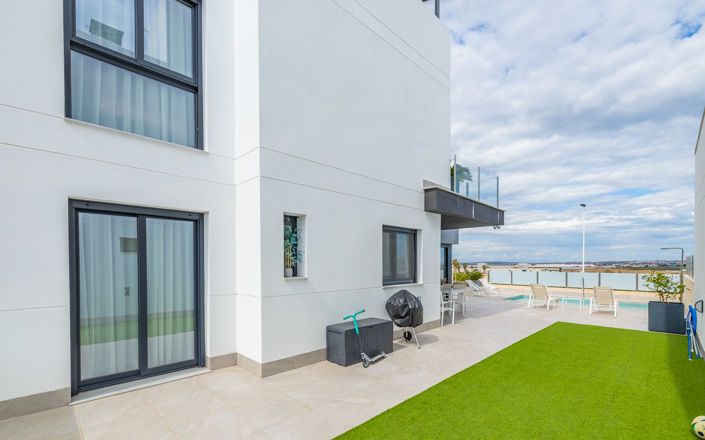 Image No.39-3 Bed Villa for sale