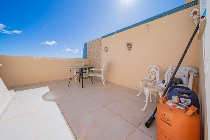 Image No.21-2 Bed Townhouse for sale