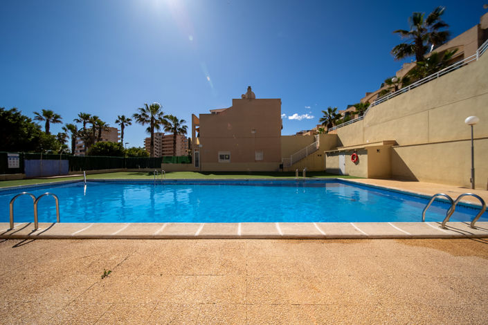 Image No.27-2 Bed Townhouse for sale