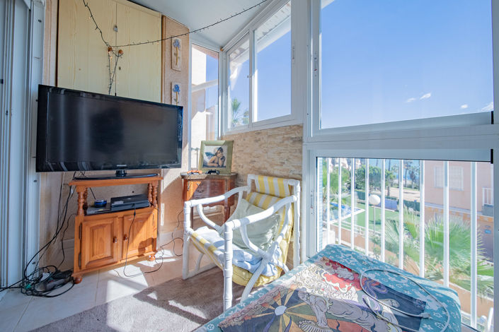 Image No.8-2 Bed Townhouse for sale