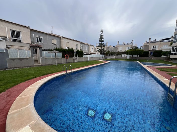 Image No.1-Maison de ville de 3 chambres à vendre à Torrevieja