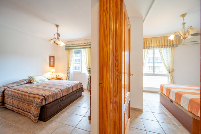 Image No.20-3 Bed Townhouse for sale