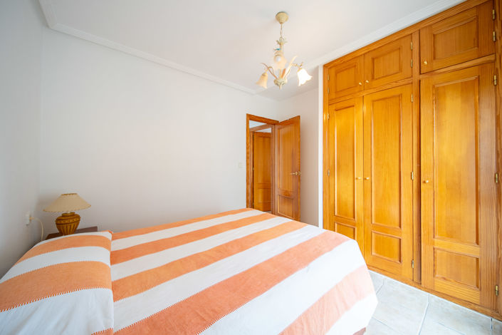 Image No.25-3 Bed Townhouse for sale