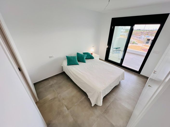 Image No.9-2 Bed Apartment for sale