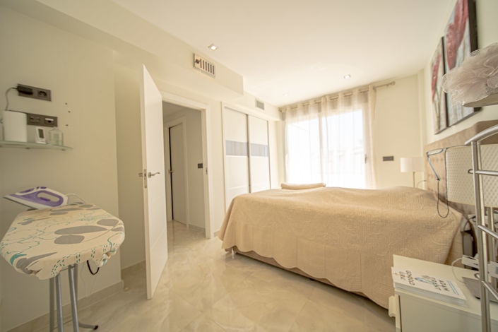 Image No.10-3 Bed Villa for sale