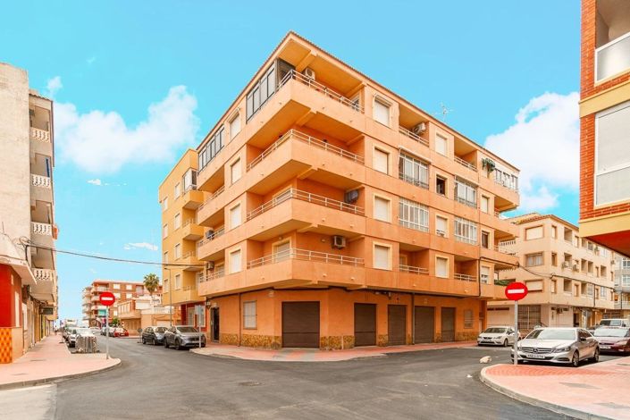 Image No.1-Appartement de 3 chambres à vendre à Torrevieja