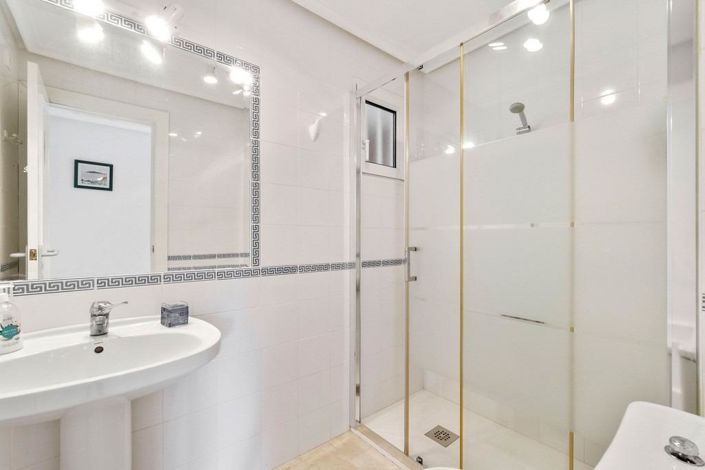 Image No.12-Appartement de 2 chambres à vendre à Cabo Roig