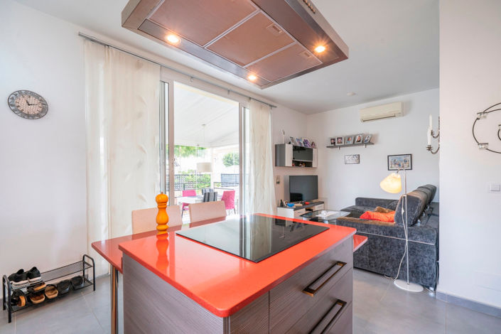 Image No.15-2 Bed Villa for sale