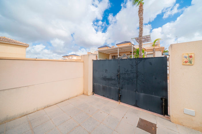 Image No.25-2 Bed Villa for sale