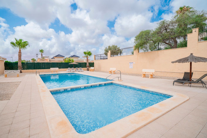 Image No.35-2 Bed Villa for sale