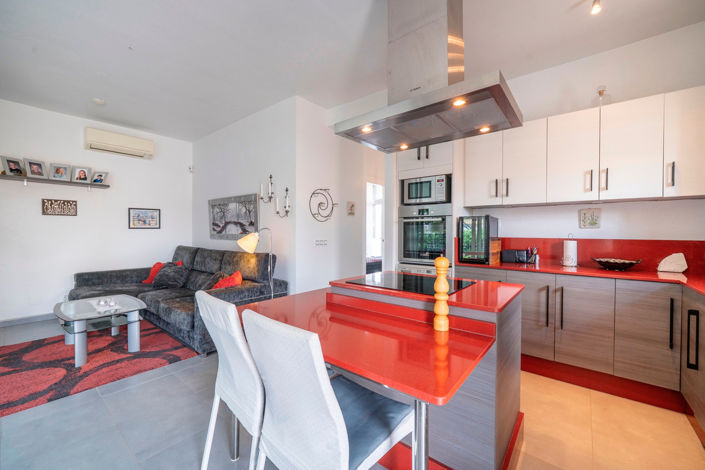 Image No.8-2 Bed Villa for sale