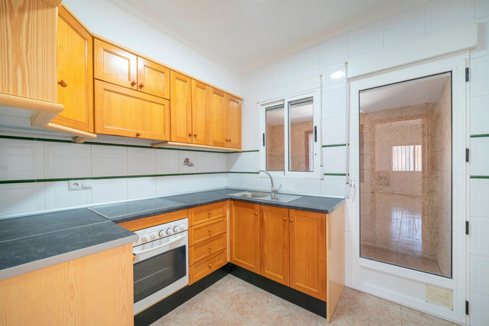 Image No.13-3 Bed Villa for sale