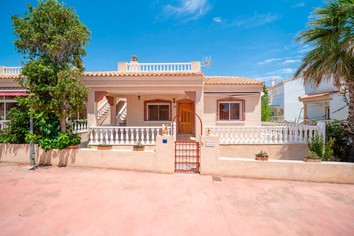 Image No.2-3 Bed Villa for sale
