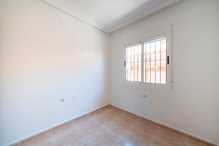 Image No.24-3 Bed Villa for sale