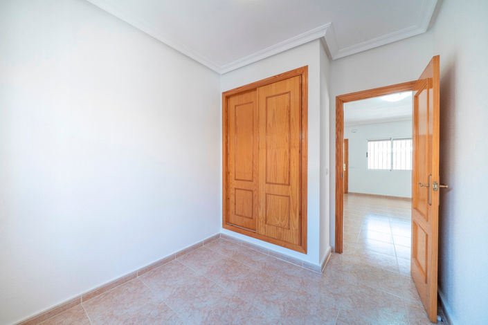 Image No.26-3 Bed Villa for sale