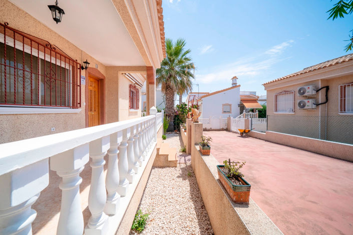 Image No.29-3 Bed Villa for sale