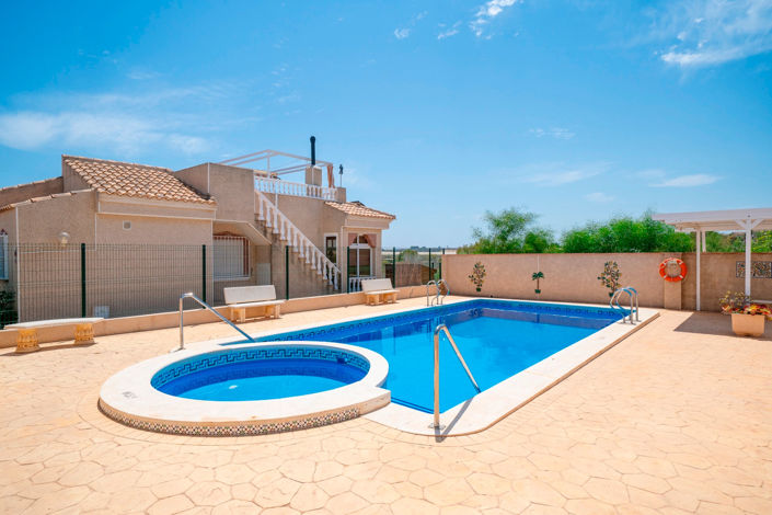 Image No.4-3 Bed Villa for sale