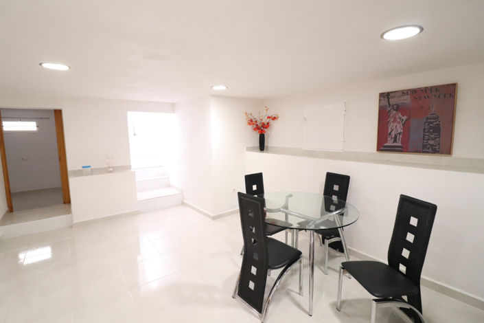 Image No.18-5 Bed Villa for sale